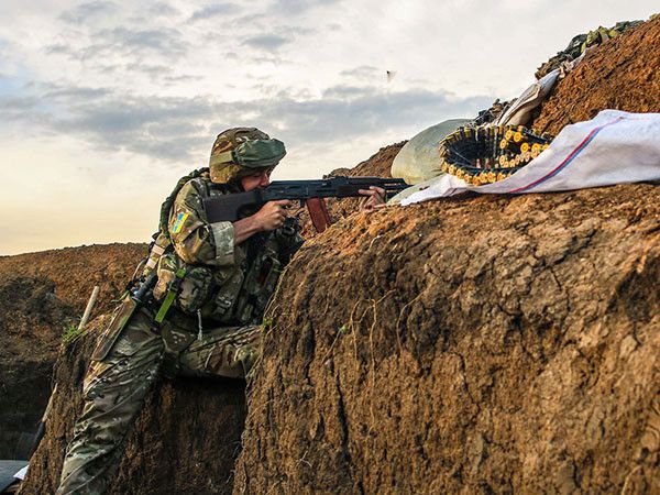 On the front line in Ukraine. VIDEO