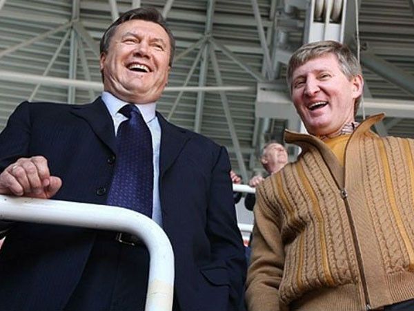 Yanukovych`s partners return stolen money, testify against fugitive ex-president