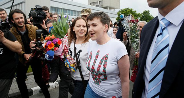 Nadiya Savchenko is released from Russian jail and arrived in Kyiv