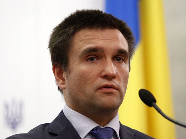 Ukrainian Foreign Minister  tells U.S. senators of Russia`s arms supplies to Donbas