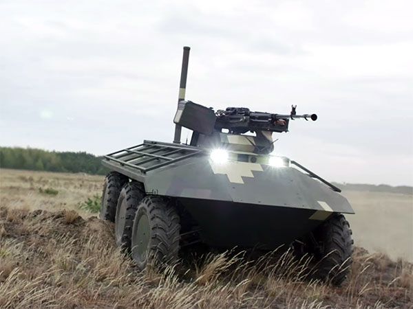 Ukrainian unmanned ground vehicle Phantom demonstrates its combat capabilities