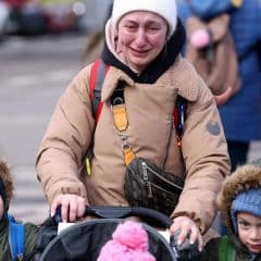 Almost 80% of Ukrainian refugees plan to return to Ukraine after the war, – Razumkov Centre’s sociological service