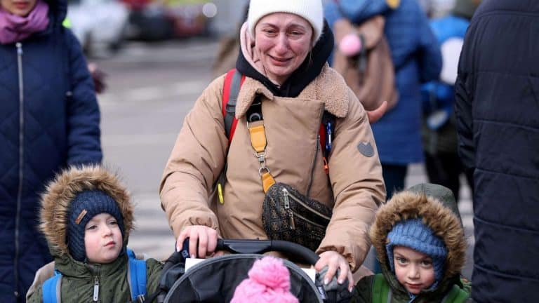 Almost 80% of Ukrainian refugees plan to return to Ukraine after the war, – Razumkov Centre’s sociological service