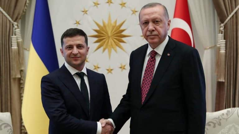 Turkish President discussed with Ukrainian President the issue of Ukrainian grain export