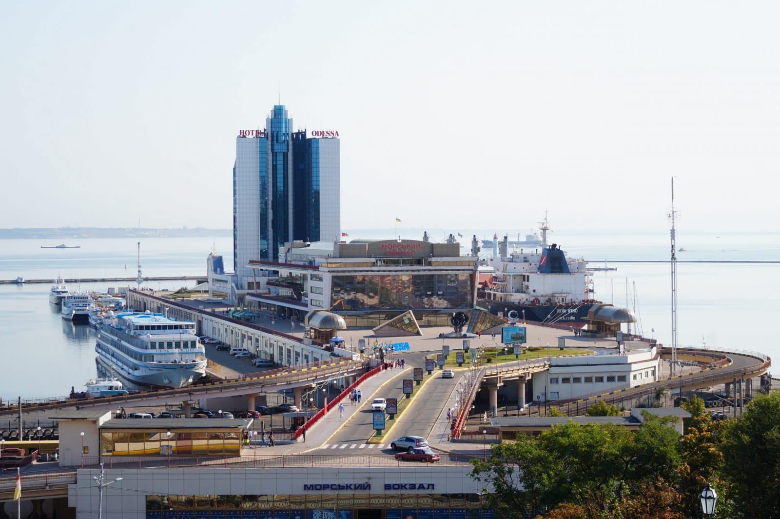 The Russians attacked the Odesa sea trade port with Kalibr cruise missiles after the agreement on the export of grain from this port