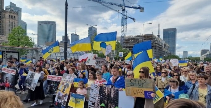 A large pro-Ukrainian rally took place near the Russian embassy in Warsaw