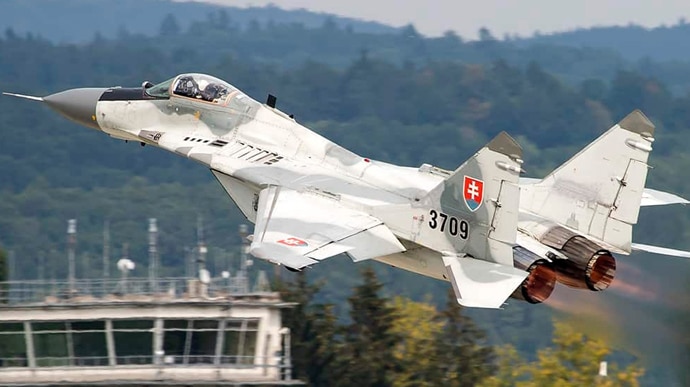 Slovakia provided Ukraine with the first 4 MiG-29 fighters