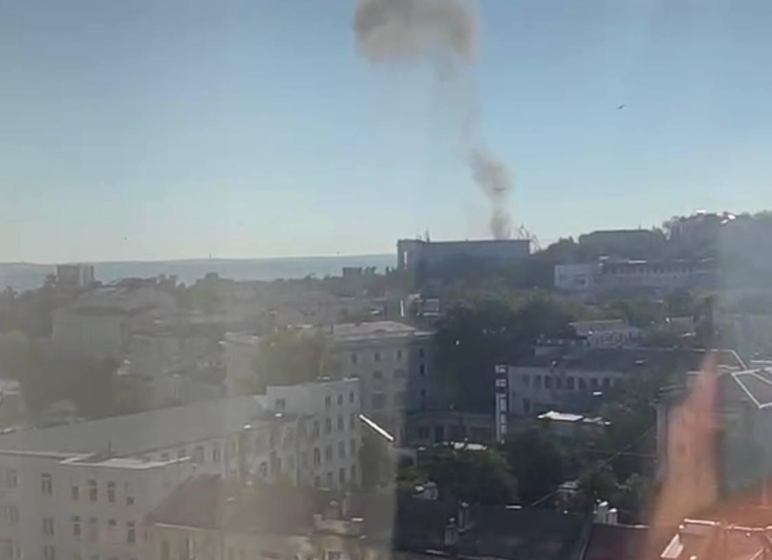 Explosions over the headquarters of the Black Sea Fleet in Russian-occupied Crimea: video