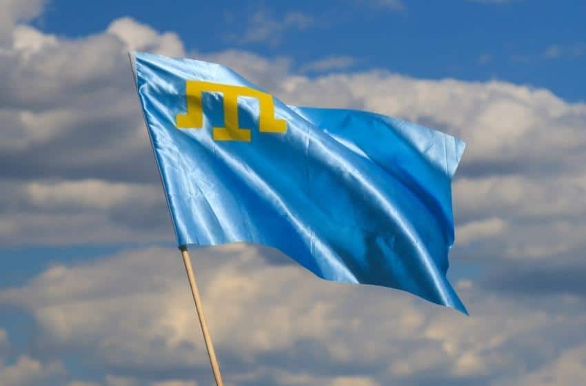 Russians massively give call-up papers to the Crimean Tatars