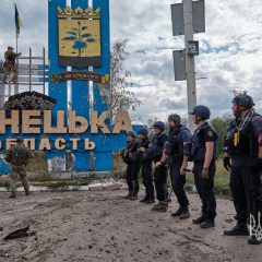 Ukrainian flag was raised on the border of Donetsk and Kharkiv regions in east