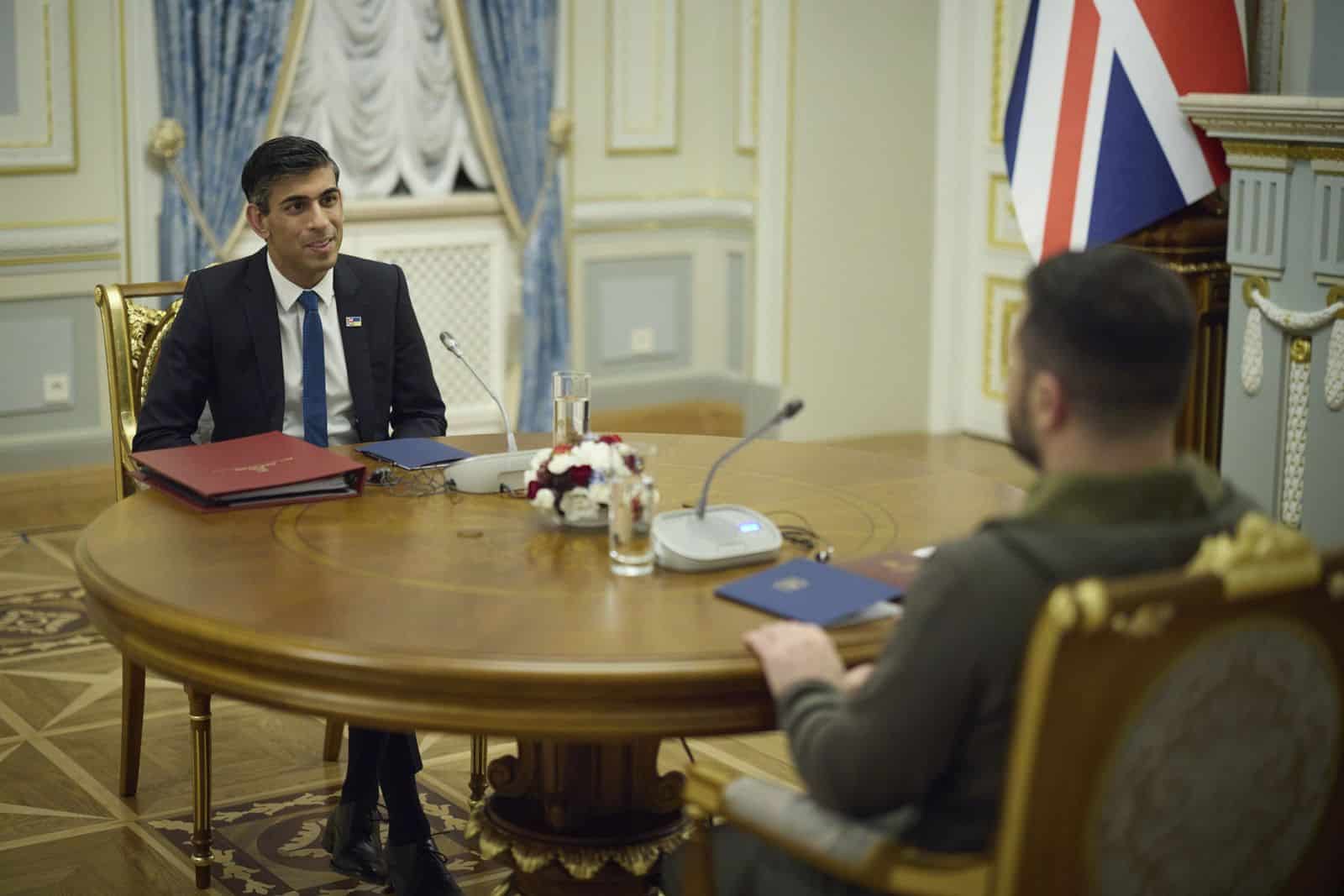 Britain will provide Ukraine with new military aid package worth £50M
