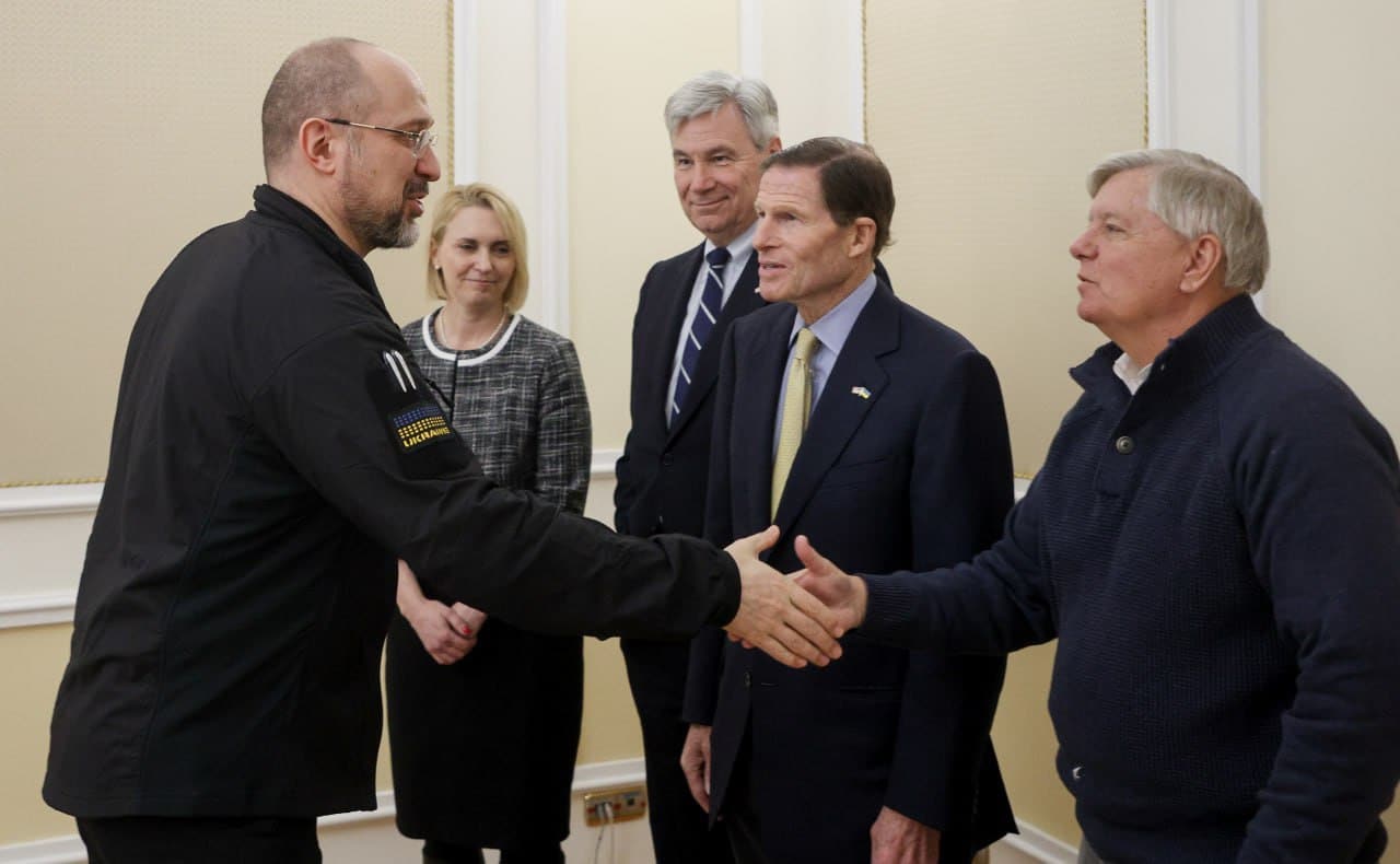 Ukrainian Prime Minister had a meeting with US senators, they discussed military aid to Ukraine