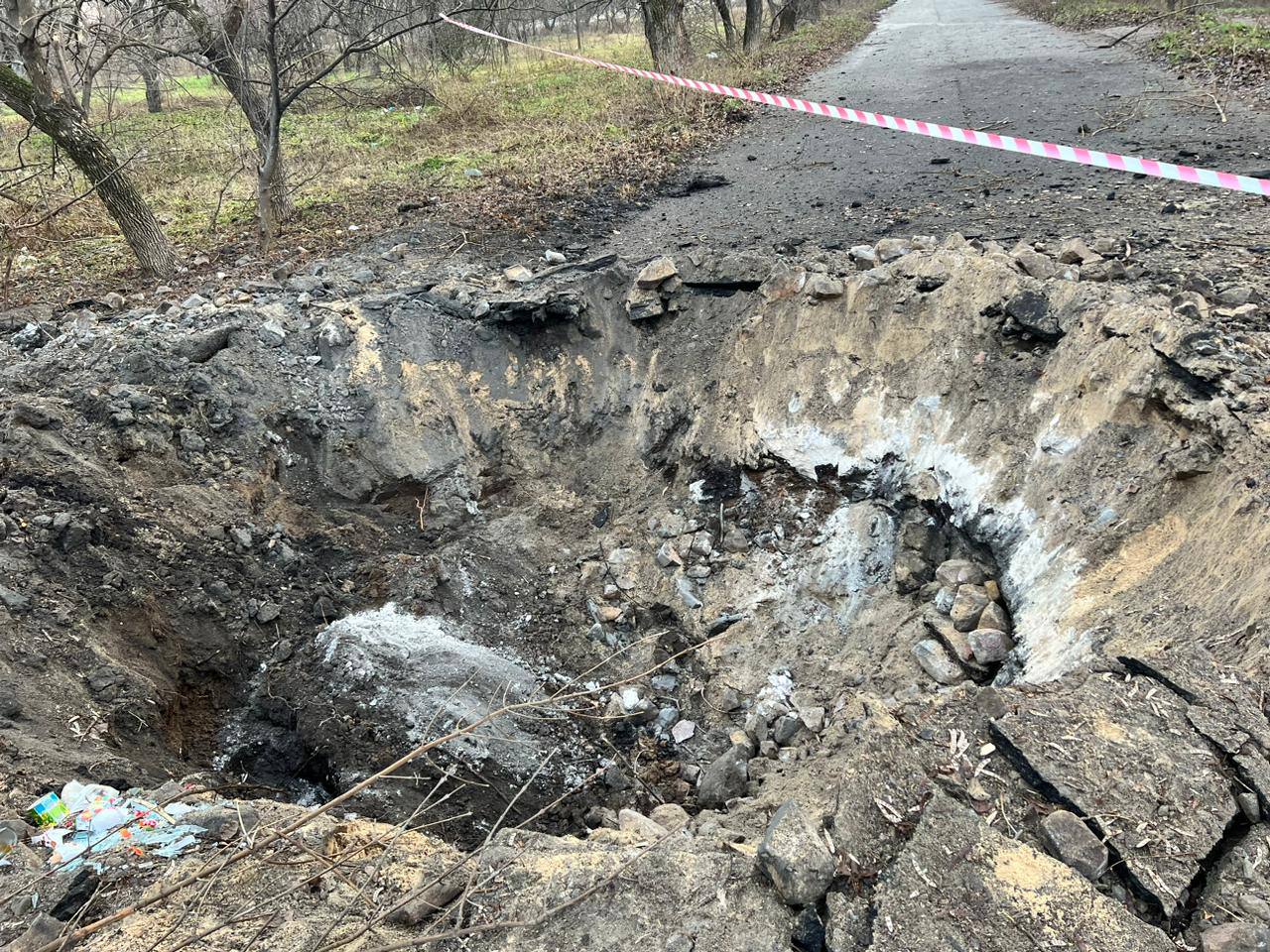 Russia shelled a village in Zaporizhzhia, 3 civilians were killed and 2 were injured