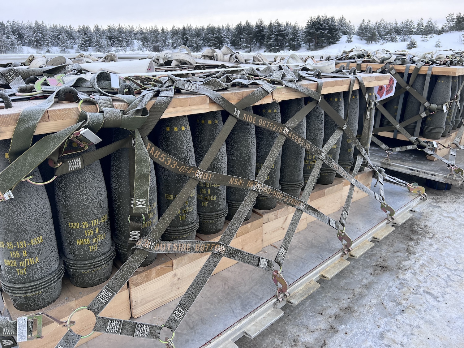 Norway handed over 10,000 artillery shells to Ukraine