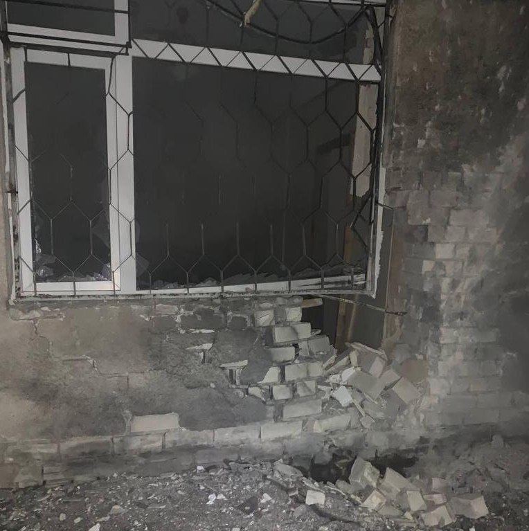 Russian troops shelled a children’s hospital in Kherson: photos