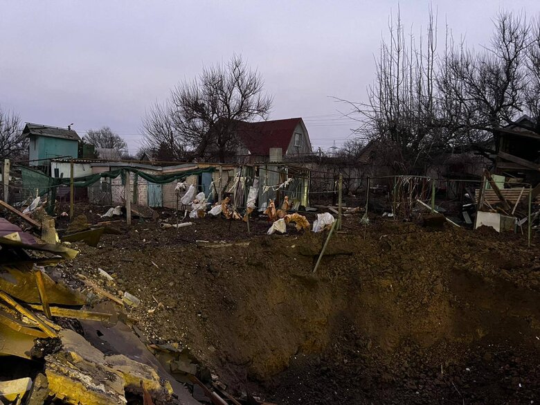 Russian troops shelled Zaporizhzhia, infrastructure facilities were damaged: photos