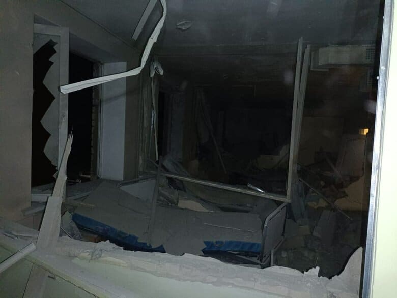Russian soldiers fired at the maternity hospital, school and polyclinic in Kherson: photos