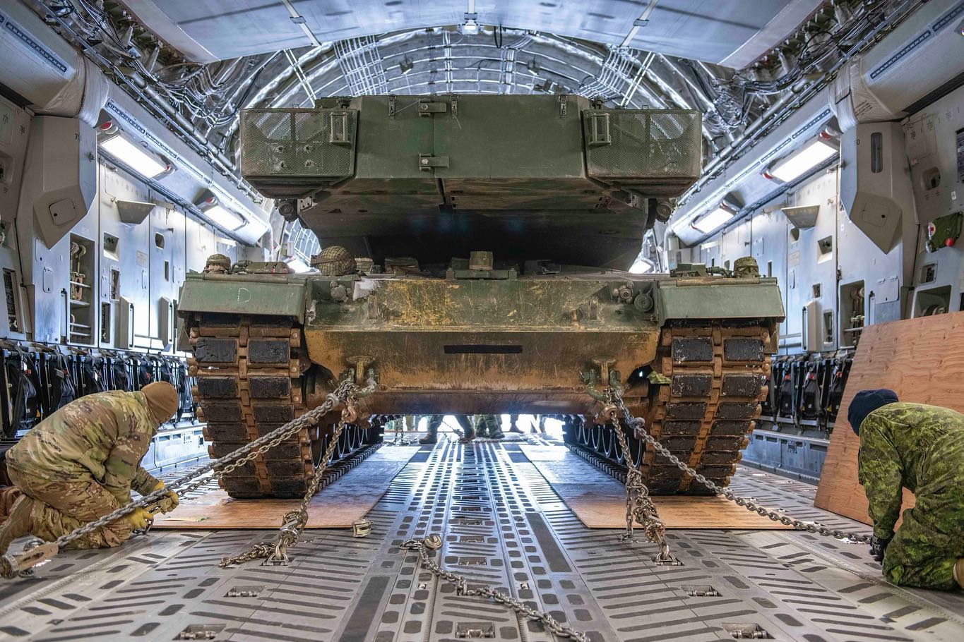 Poland and 4 other countries equipped the Leopard 2 tank battalion for Ukraine