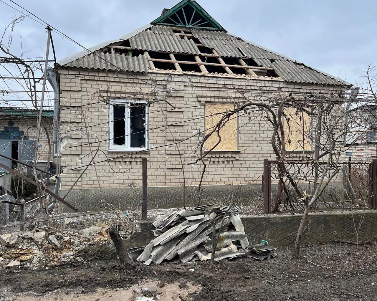 Russians injured 4 civilians during shelling of the Kherson region: photos