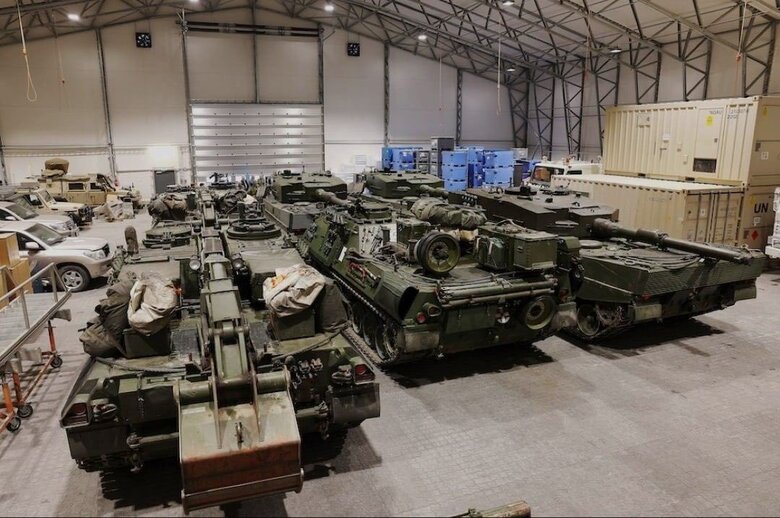 Norway provided Ukraine with 8 Leopard 2A4 tanks and another equipment: photos