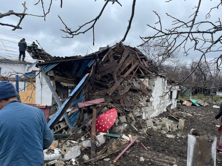Russian troops shelled the Donetsk region 18 times, 4 civilians were killed: photos